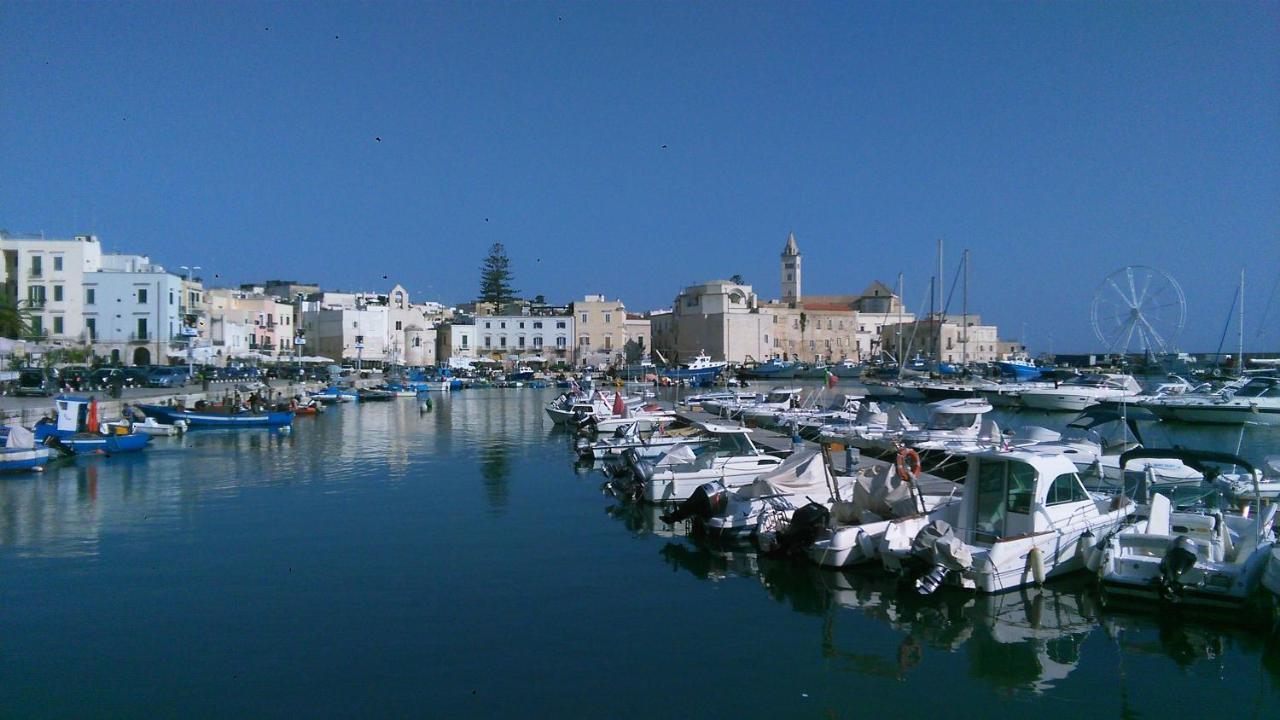 Monolocale Prezioso Villa Trani Exteriör bild